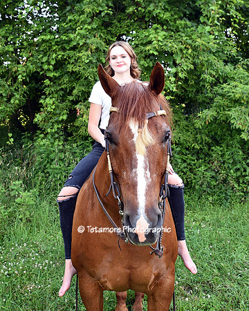 Seaira Aceto Senior Photos 26