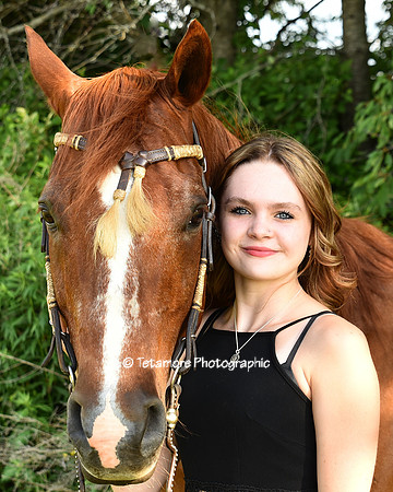 Seaira Aceto Senior Photos 13