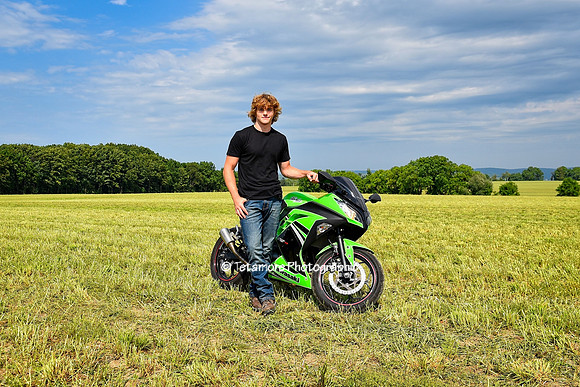 Liam Harvey Senior Photos 14