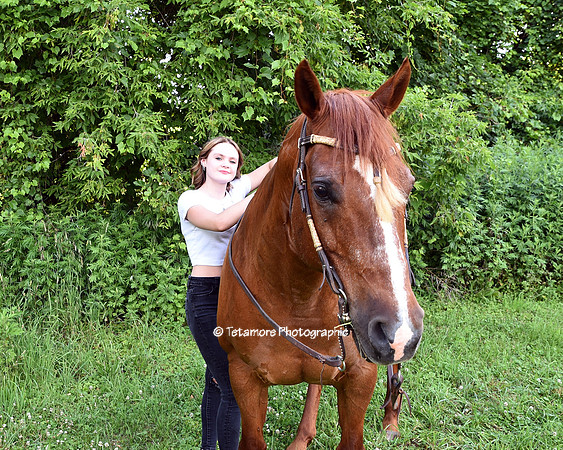 Seaira Aceto Senior Photos 25