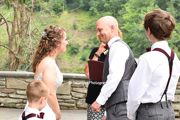 Renee and Greg Wedding_060
