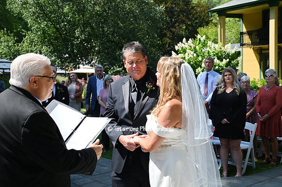 Jennifer and Greg Wedding 235