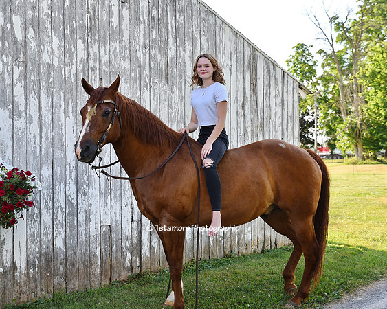 Seaira Aceto Senior Photos 37
