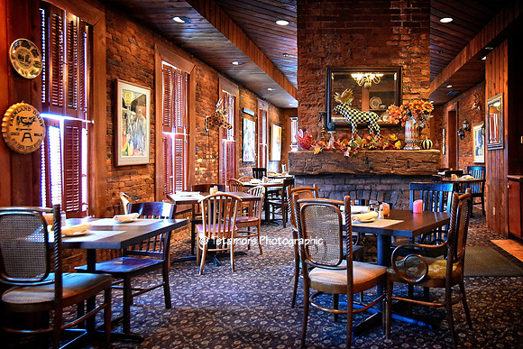Caledonia Village Inn 11